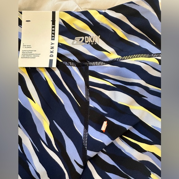 NWT- DKNY Sport 💜Brand New! Small 7/8 Yoga/Workout pants! ~ Great Stretch - Picture 7 of 7